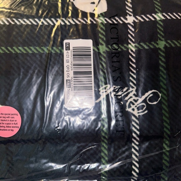 Victoria's Secret Sherpa blanket featuring a pink and green plaid pattern - Picture 5 of 5